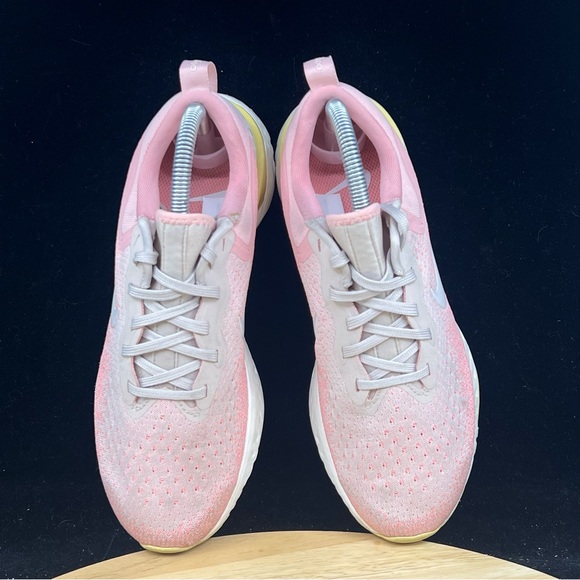 Nike Odyssey React Women's 7.5 Running Shoes Desert Sand Pink White AO9820-002 - Picture 5 of 11